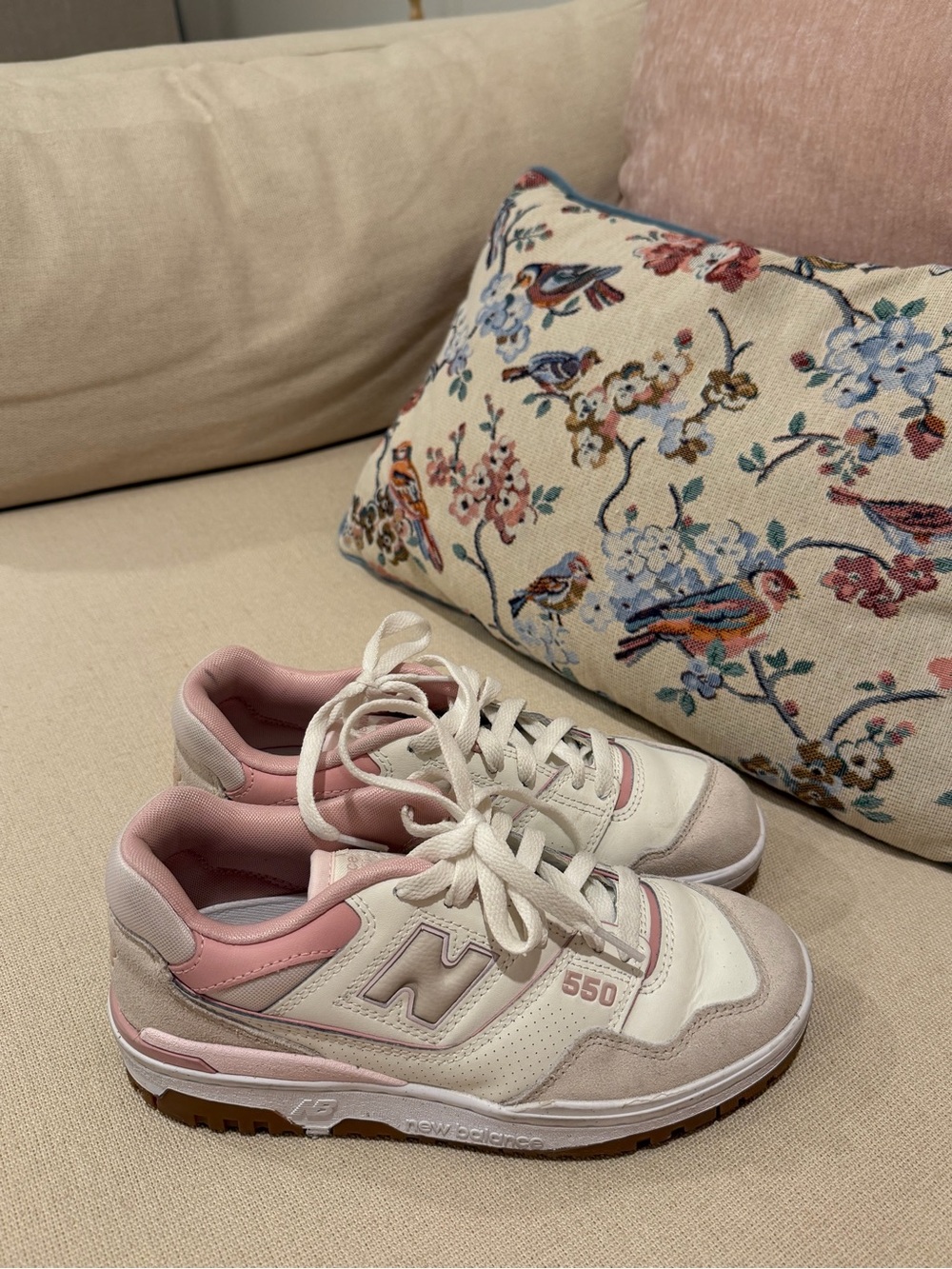 New Balance 550 Women's Sneakers in Pink and White